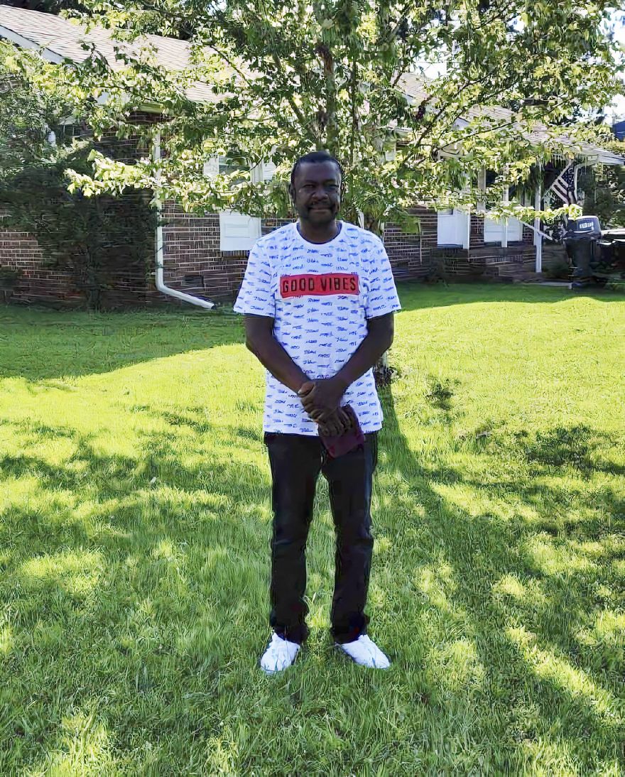 Homeless Person Reunites With His Family After 20 Years, Thanks To This Couple