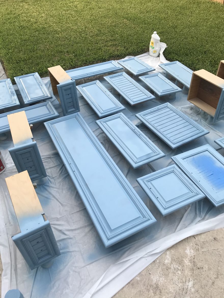 I Bought An Old 1995 RV, And Here's How I Transformed It Into A Beautiful Home For Me And Two Kittens That I Recently Adopted (21 Pics) I Bought An Old 1995 RV, And Here's How I Transformed It Into A Beautiful Home For Me And Two Kittens That I Recently Adopted (21 Pics)