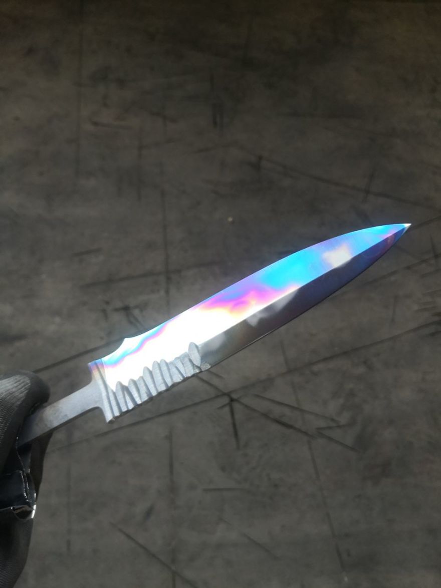 Russian Craftsman Creates Knives Using Buckwheat And Mammoth Teeth (12 Pics) Russian Craftsman Creates Knives Using Buckwheat And Mammoth Teeth (12 Pics)