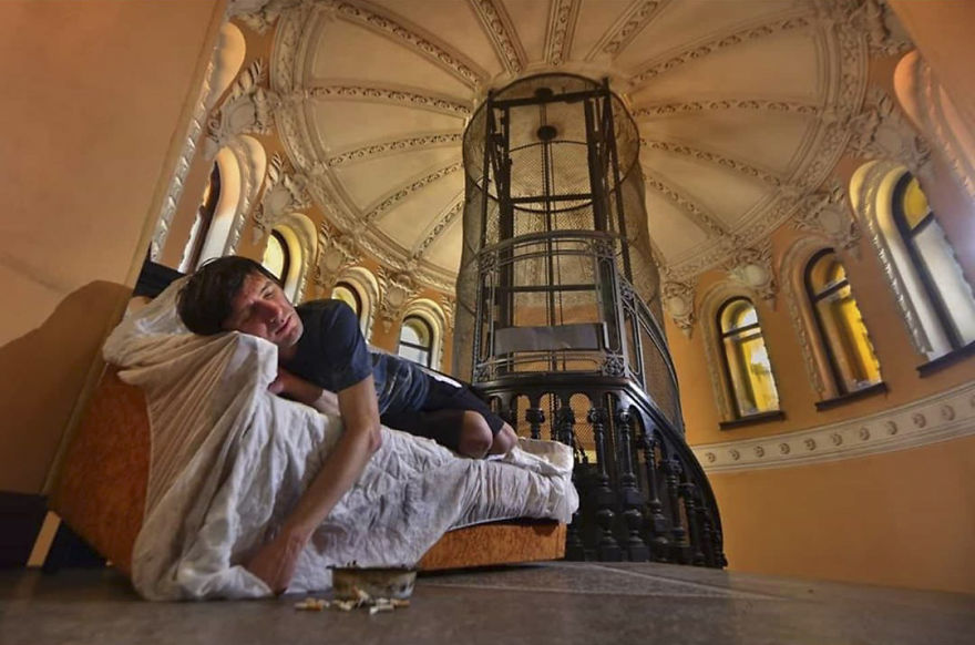 This Photographer Captures Everyday Life In Russia In Sincere Photographs (New Pics)