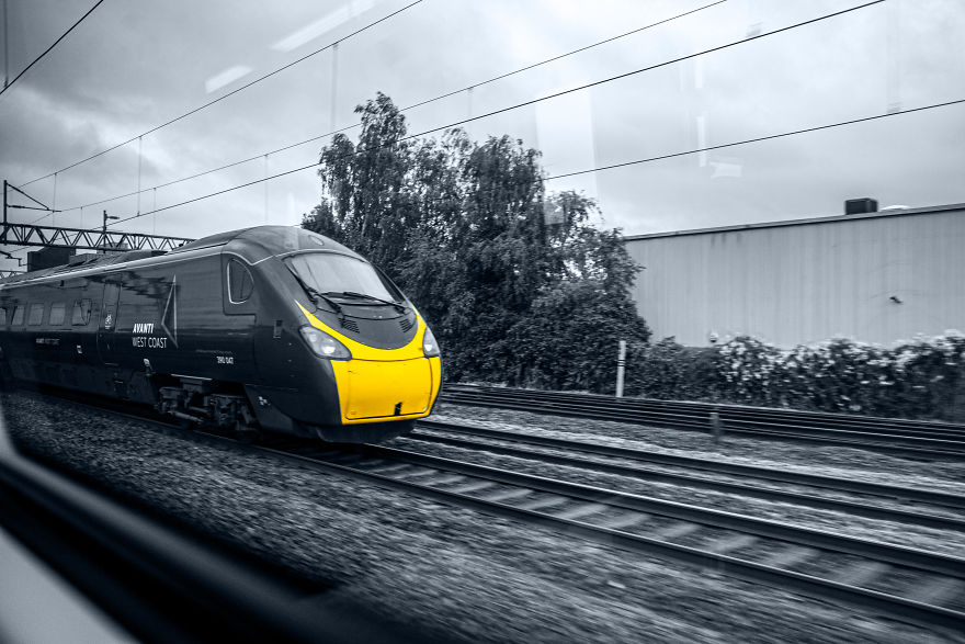 Traveling To London In Social Isolation
(My Journey As A Street Photographer)