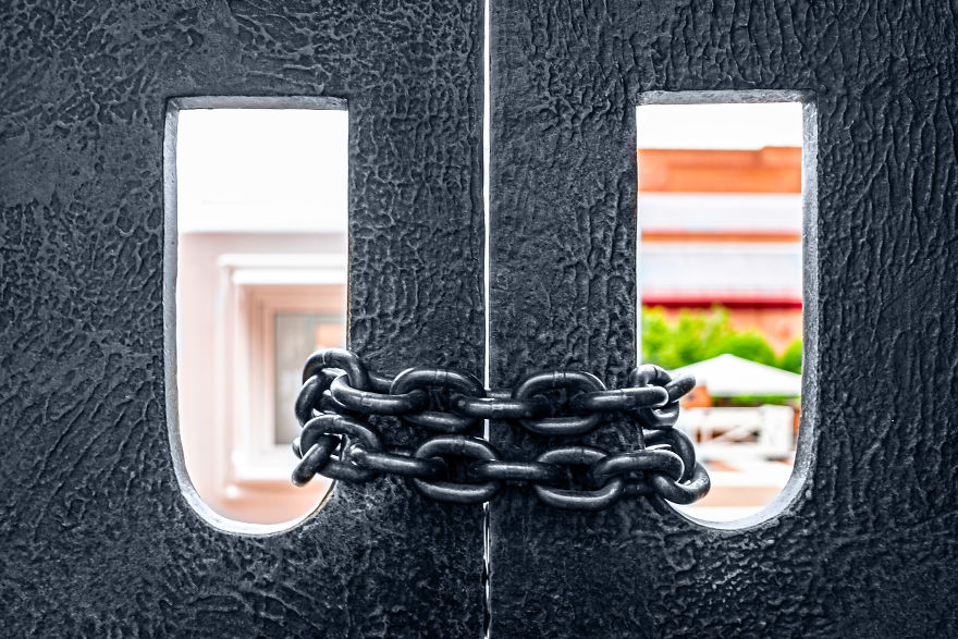 Traveling To London In Social Isolation
(My Journey As A Street Photographer)