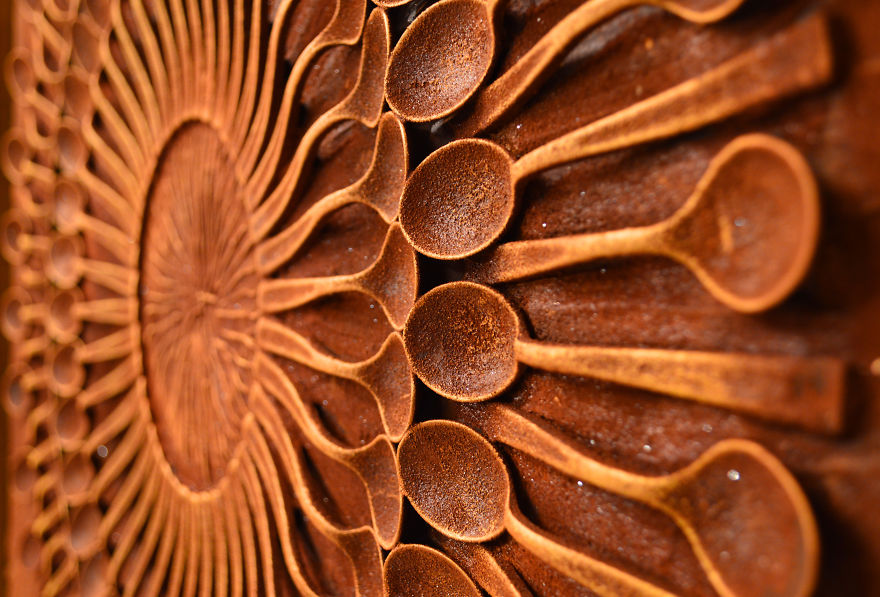 I Make Circles Out Of Cutlery And LED Lighting To Produce These 36 Spectacular Images I Make Circles Out Of Cutlery And LED Lighting To Produce These 36 Spectacular Images