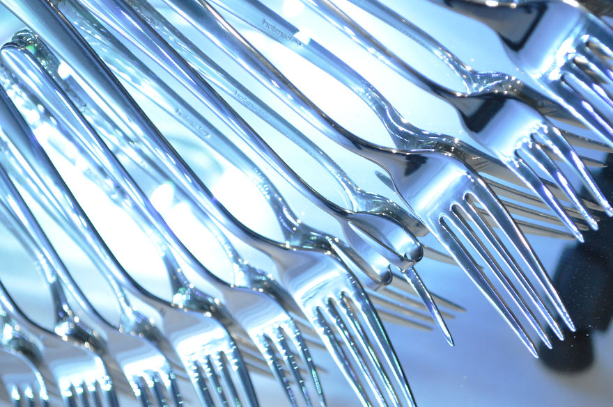 I Make Circles Out Of Cutlery And LED Lighting To Produce These 36 Spectacular Images I Make Circles Out Of Cutlery And LED Lighting To Produce These 36 Spectacular Images