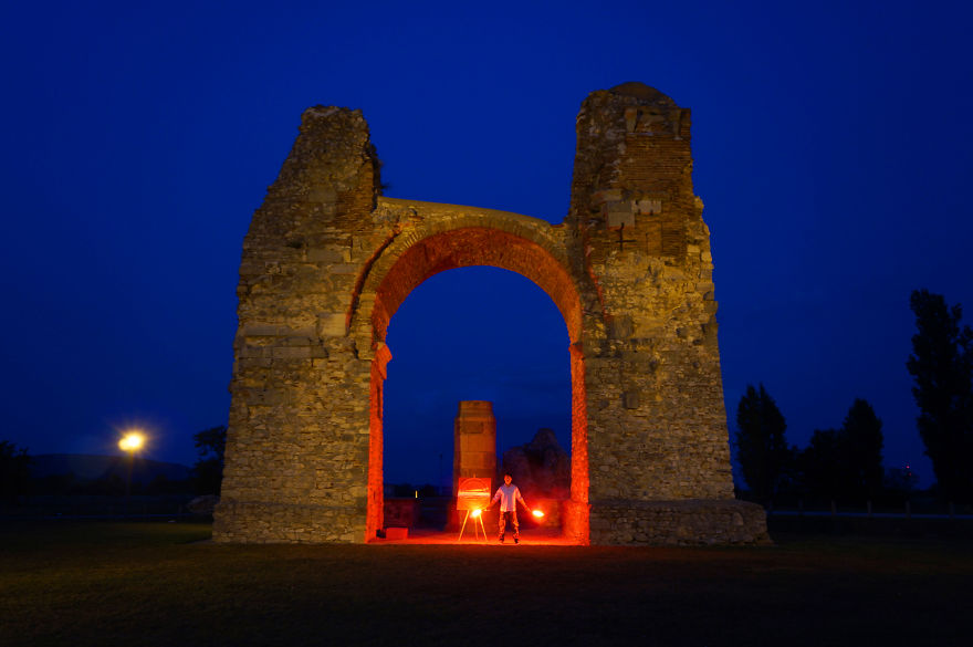 I Make Circles Out Of Cutlery And LED Lighting To Produce These 36 Spectacular Images I Make Circles Out Of Cutlery And LED Lighting To Produce These 36 Spectacular Images