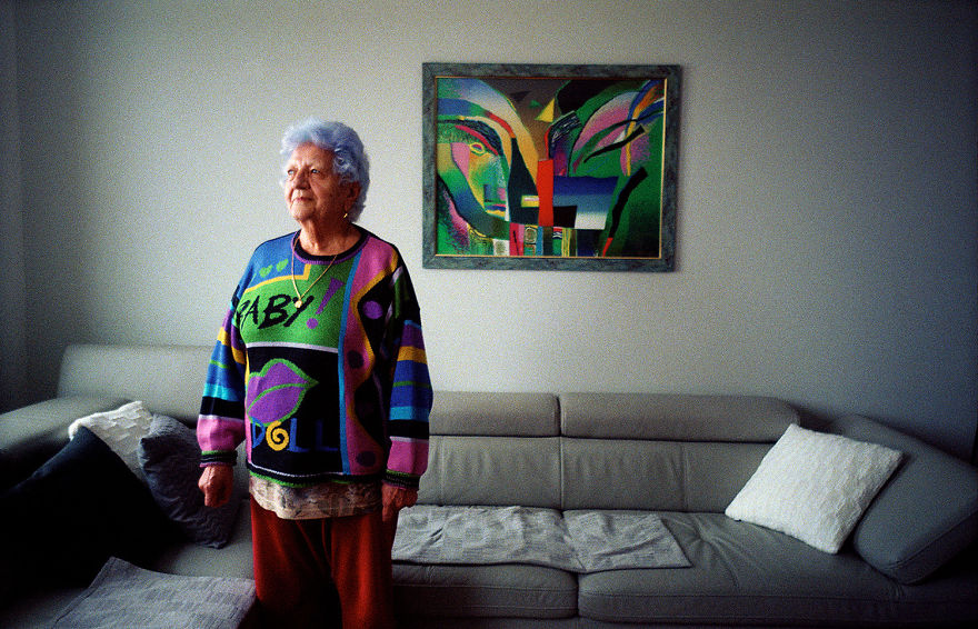 Photographer Documents His Stylish Blue-Haired Grandma