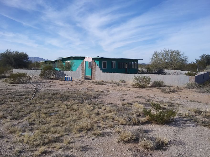 These Six Abandoned Houses Show The Harshness Of Desert Life