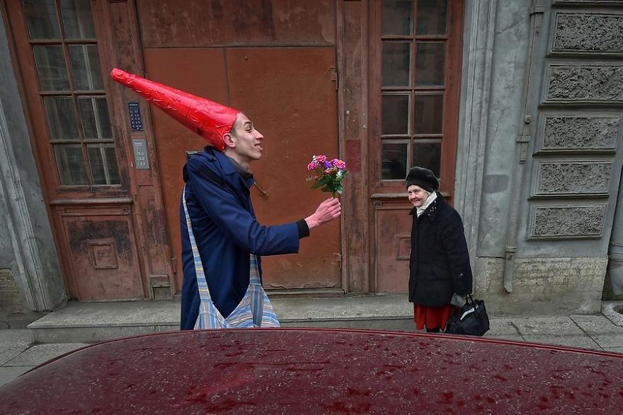 This Photographer Captures Everyday Life In Russia In Sincere Photographs (New Pics)