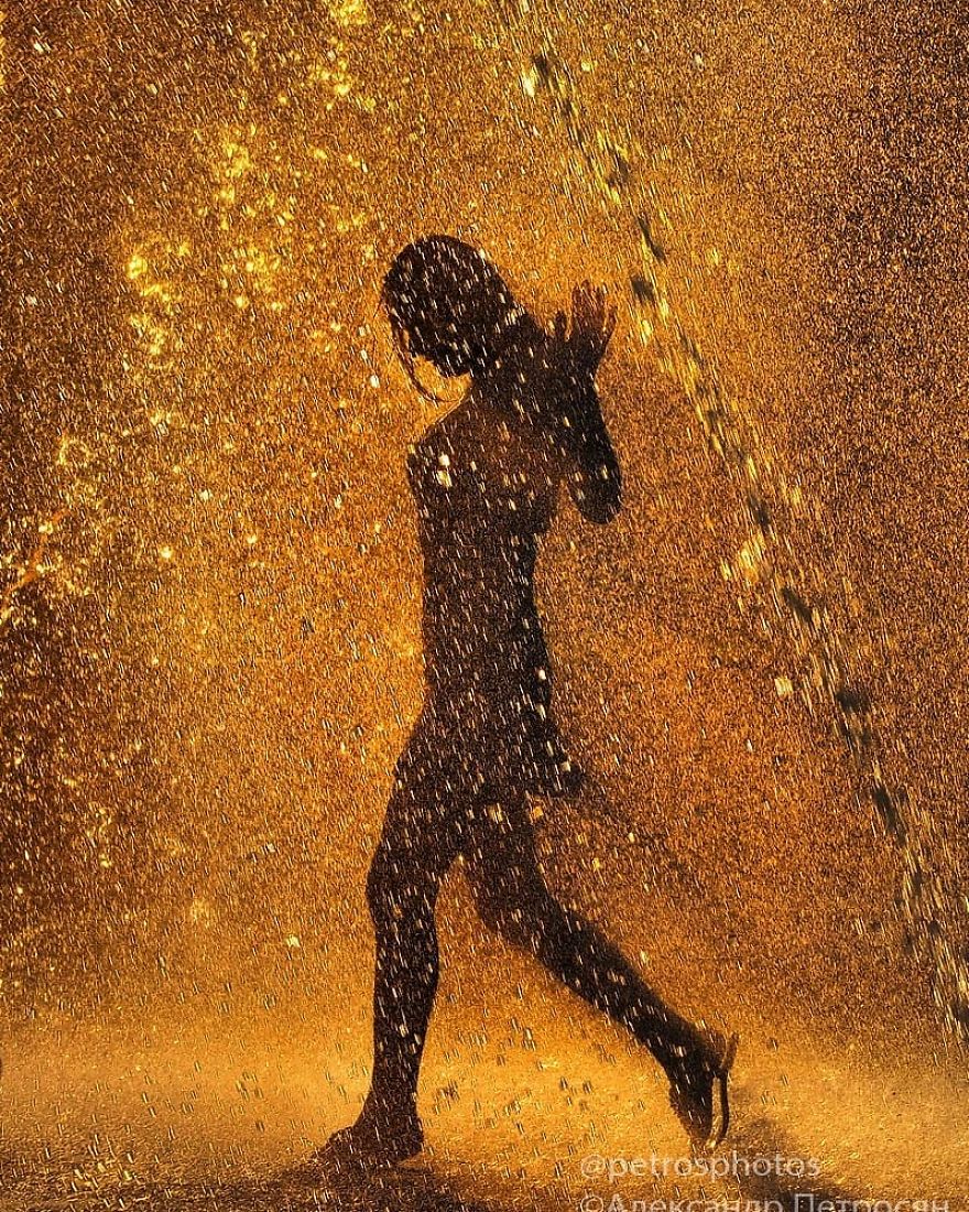 This Photographer Captures Everyday Life In Russia In Sincere Photographs (New Pics)