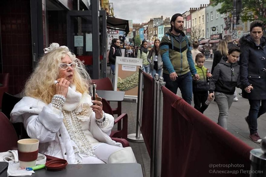 This Photographer Captures Everyday Life In Russia In Sincere Photographs (New Pics)