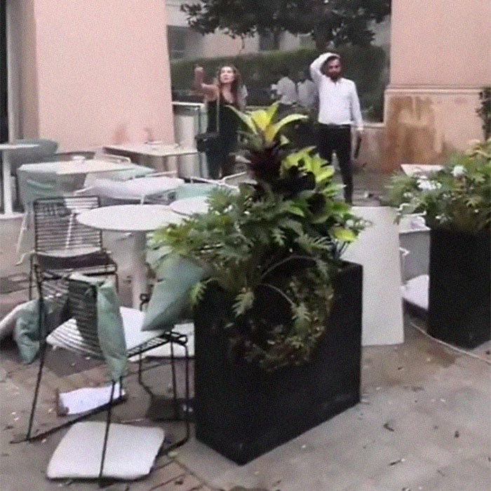 Photographer Captures The Exact Moment Of The Beirut Explosion In This Wedding Photoshoot Photographer Captures The Exact Moment Of The Beirut Explosion In This Wedding Photoshoot