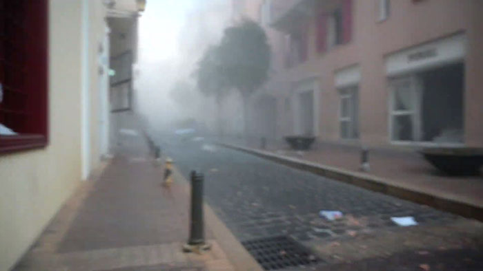Photographer Captures The Exact Moment Of The Beirut Explosion In This Wedding Photoshoot Photographer Captures The Exact Moment Of The Beirut Explosion In This Wedding Photoshoot