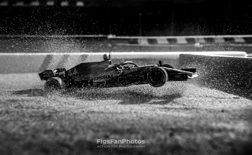 You Have Never Seen Formula-1 Like This, Until Today (18pics+video) You Have Never Seen Formula-1 Like This, Until Today (18pics+video)