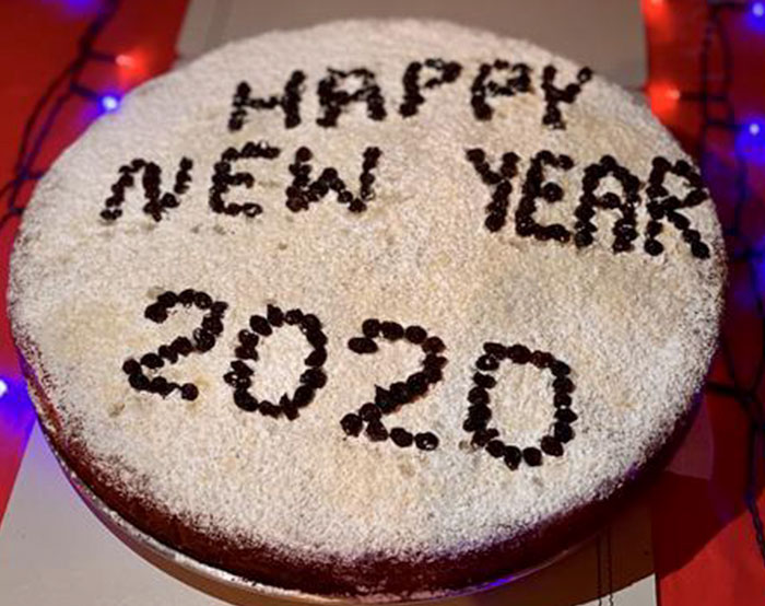 Cakes-With-Threatening-Auras