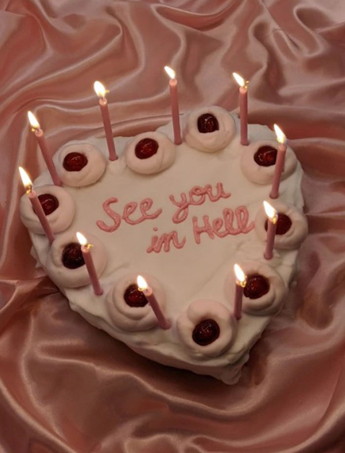 Cakes-With-Threatening-Auras