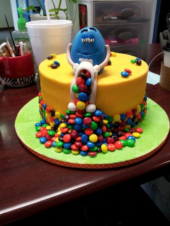 Cakes-With-Threatening-Auras