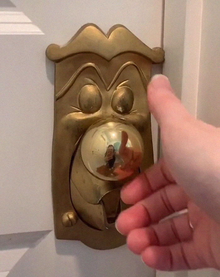 Mom Transforms Her House Into A Disney Fairytale (35 Pics) Mom Transforms Her House Into A Disney Fairytale (35 Pics)