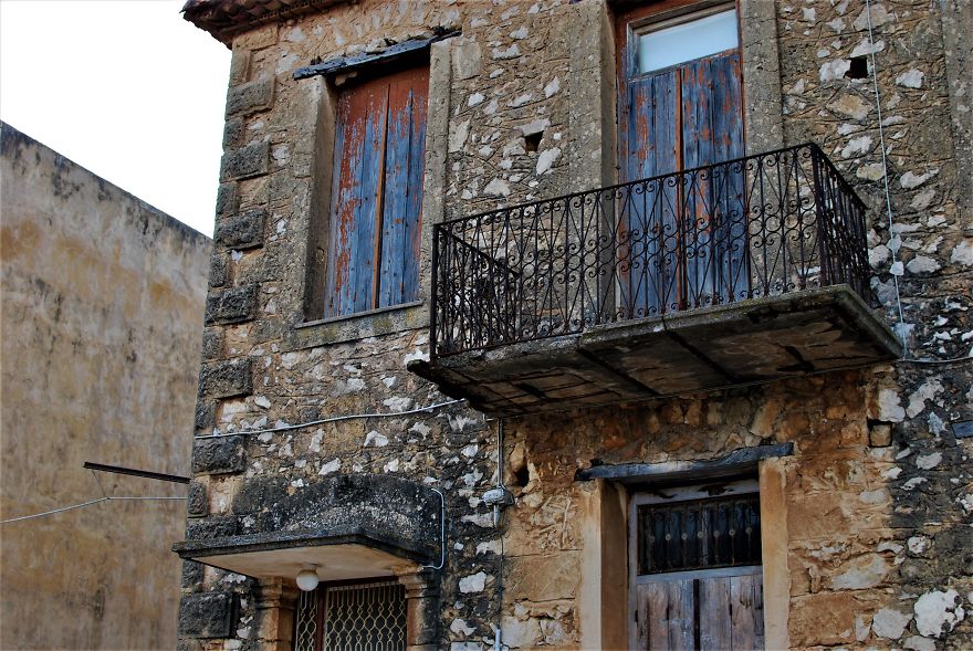 Abandoned Old Houses