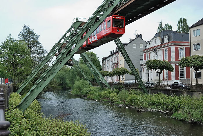 See How Germany Looked In 1902 Thanks To This Rare Footage Taken During A Ride On "The Flying Train" See How Germany Looked In 1902 Thanks To This Rare Footage Taken During A Ride On "The Flying Train"