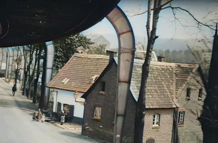 See How Germany Looked In 1902 Thanks To This Rare Footage Taken During A Ride On "The Flying Train" See How Germany Looked In 1902 Thanks To This Rare Footage Taken During A Ride On "The Flying Train"
