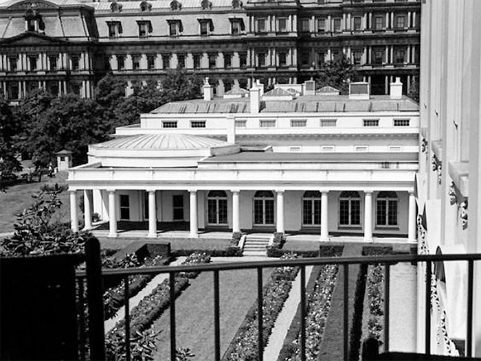 Master Gardener Defends Melania’s White House Garden Restoration, And They Might Change Your Opinion