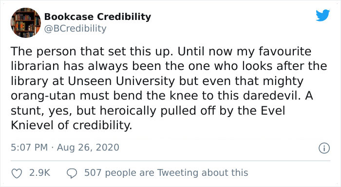 People Notice A Very Specific Book Arrangement Behind Boris Johnson During His Speech, Think The Librarian Did It