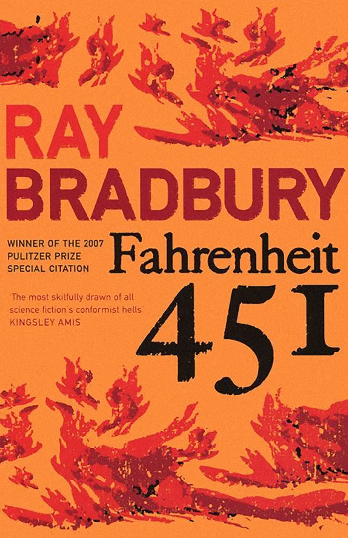 People Notice A Very Specific Book Arrangement Behind Boris Johnson During His Speech, Think The Librarian Did It