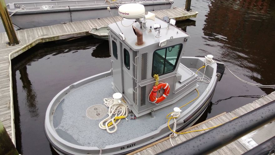 This Tiny Tugboat Is The Smallest Ship In The US Navy This Tiny Tugboat Is The Smallest Ship In The US Navy