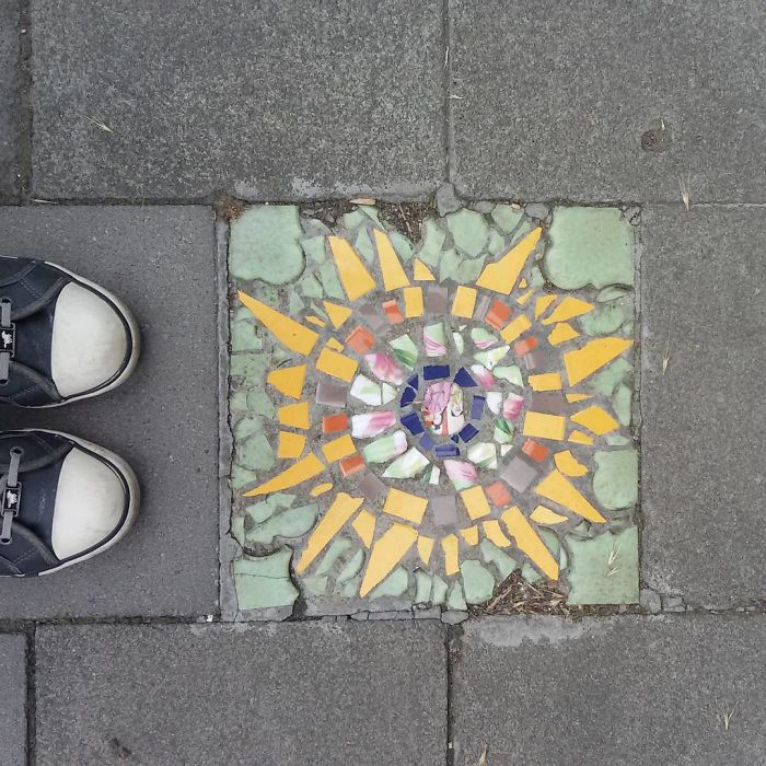 Cats-Mosaics-Street-Art-Schaerbeek-Brussels-Belgium