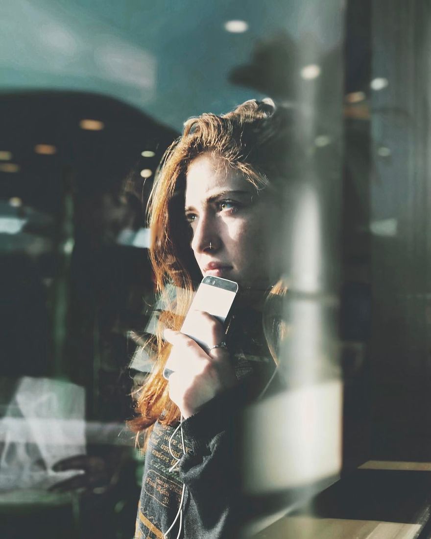 Woman Uses Her iPhone To Photograph Other Passengers On Their Way To Work And The Result Is Pure Art