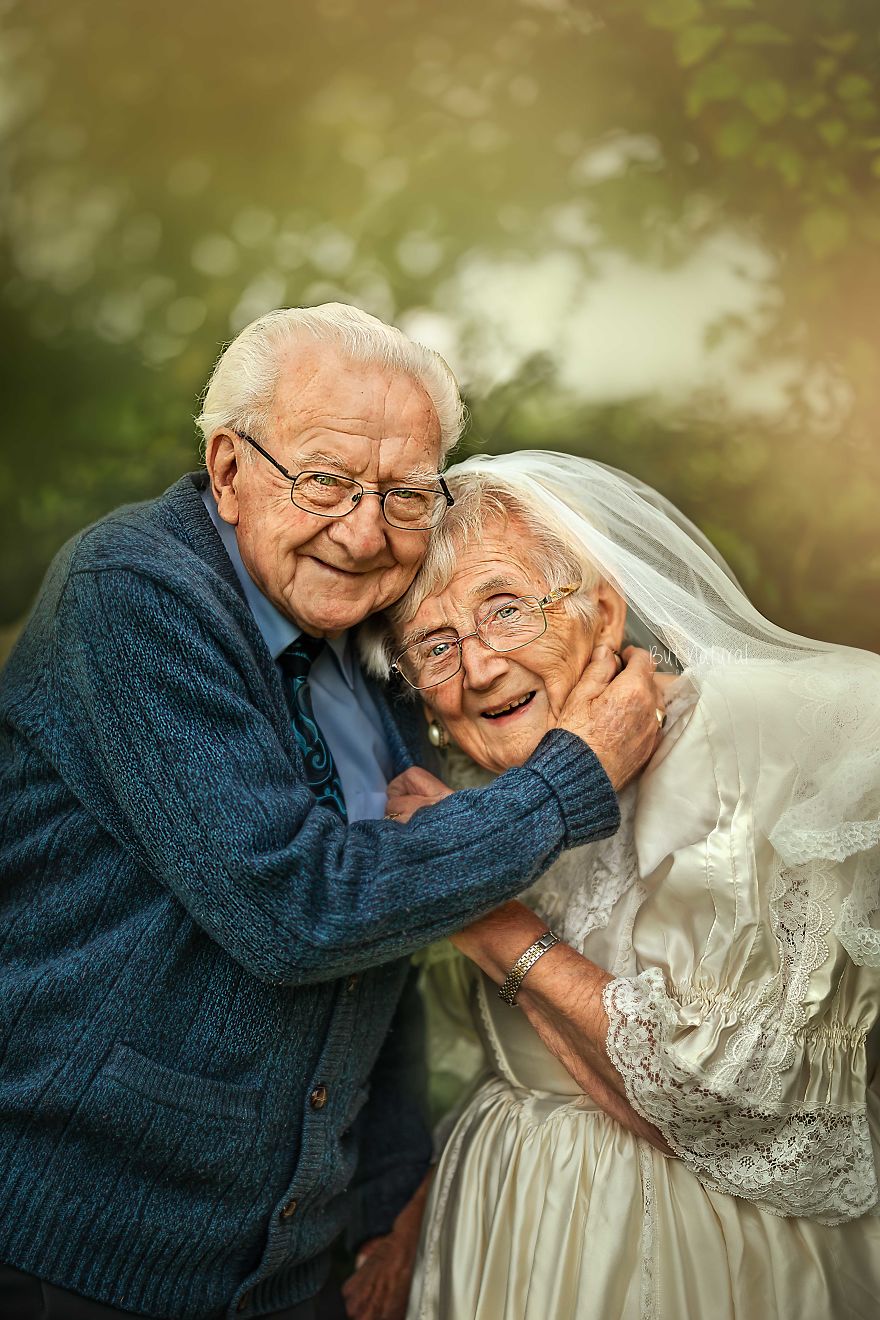 I Photographed This Couple In Their 90s Who Has Been Together For 72 Years To Show What True Love Looks Like (16 Pics)