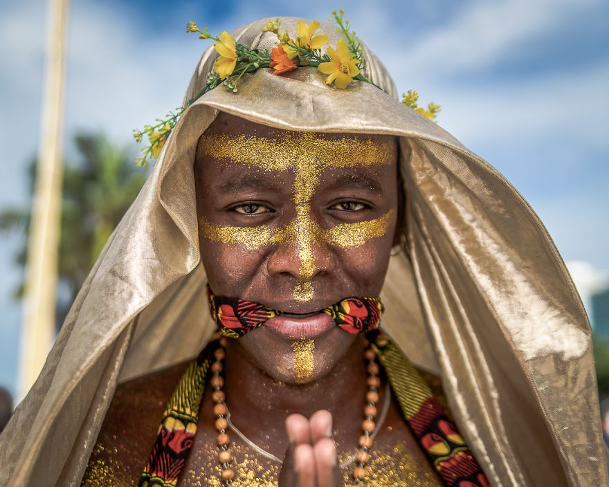 Portrait-Photography-People-Carnival-Rio-De-Janeiro-Patrick-Humanosdocarnaval-Sister