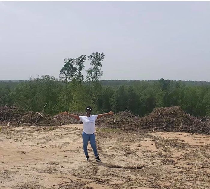 19 Black Families Decide To Build Their Own Safe City, Purchase 97 Acres Of Land In Georgia 19 Black Families Decide To Build Their Own Safe City, Purchase 97 Acres Of Land In Georgia