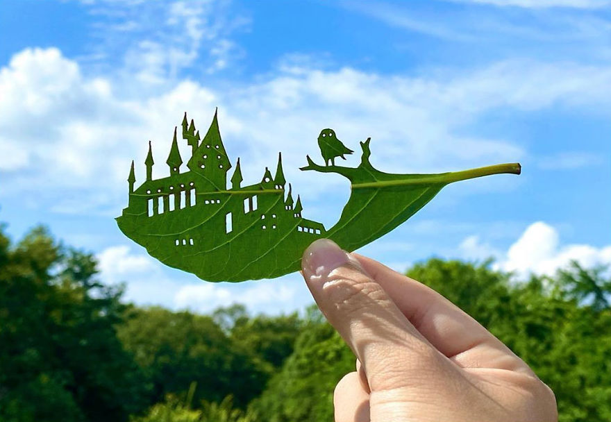 This Japanese Artist Is Going Viral With His Amazing Works Of Art Using Tree Leaves (127 Pics)