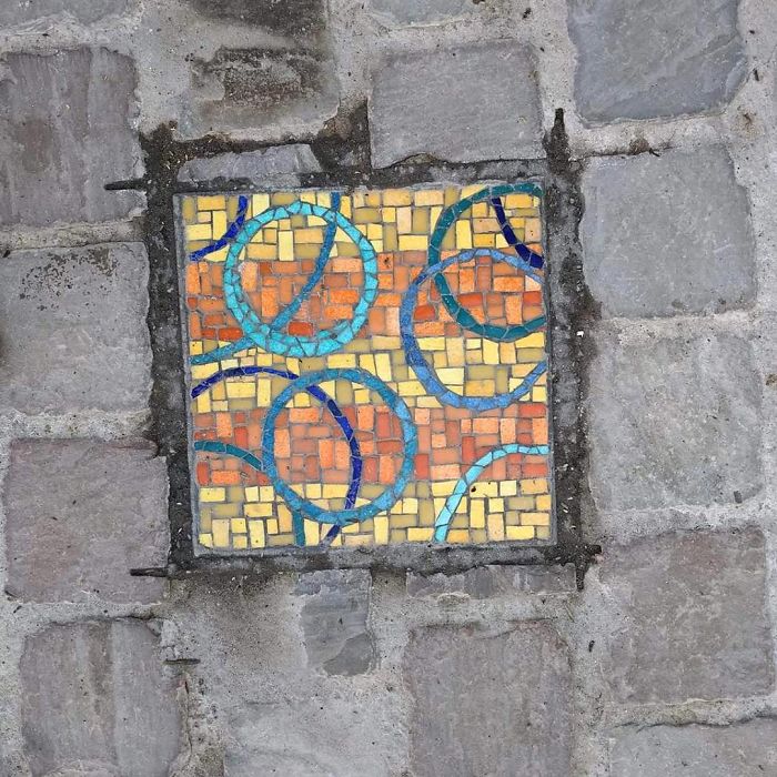 Cats-Mosaics-Street-Art-Schaerbeek-Brussels-Belgium
