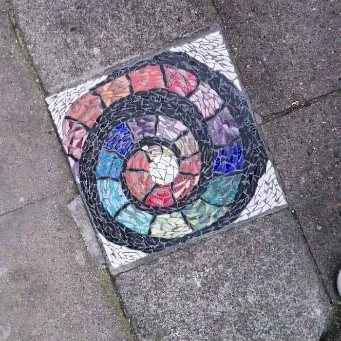 Cats-Mosaics-Street-Art-Schaerbeek-Brussels-Belgium