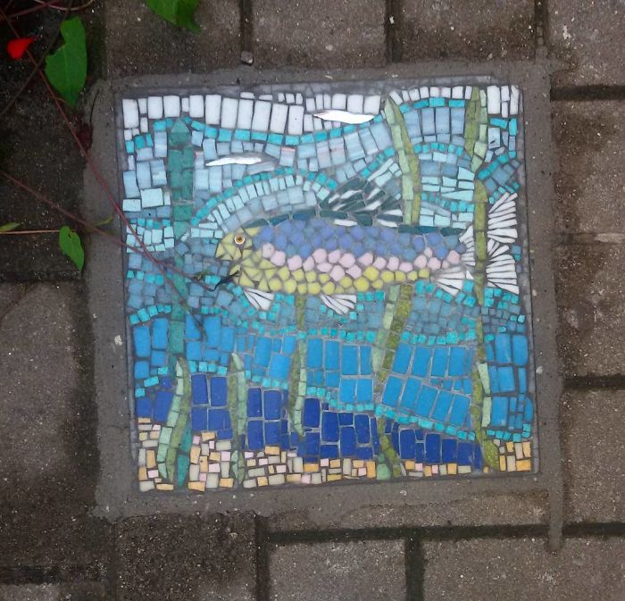 Cats-Mosaics-Street-Art-Schaerbeek-Brussels-Belgium