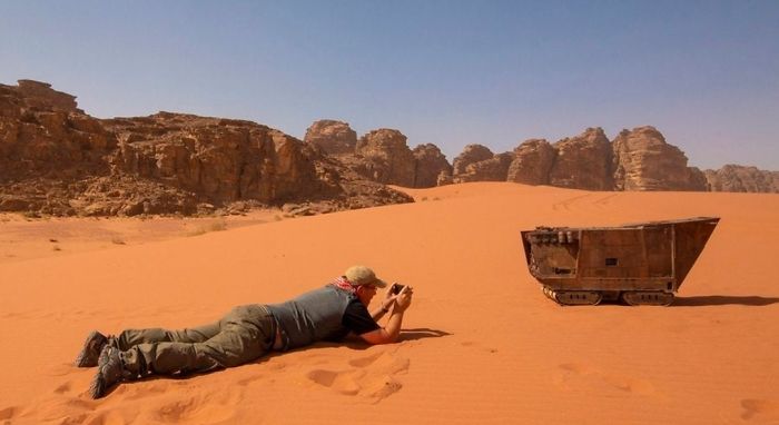 The Sandcrawler At The End Of The Rise Of Skywalker(2019) Was Actually Filmed By A Giant