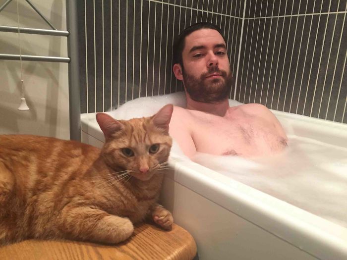 My Cat Never Leaves My Side, So I Gave Him A Chair To Chill On When I Bath