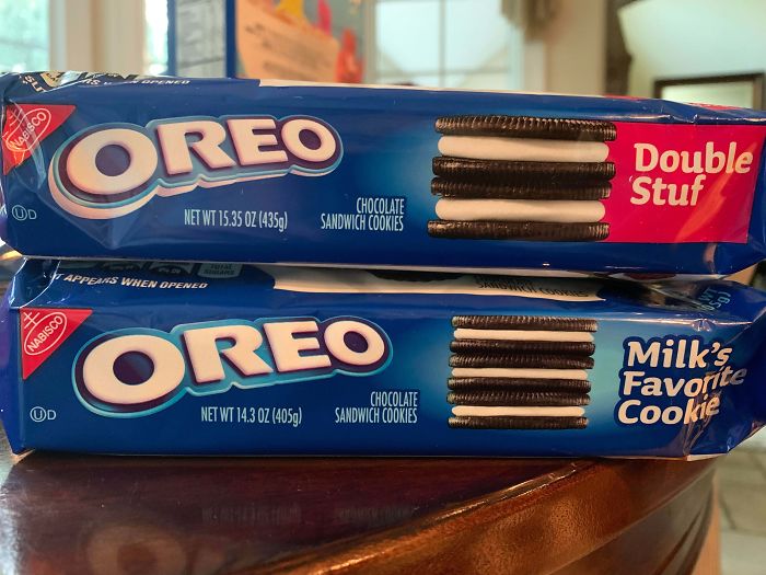 The Oreo Logo Has Extra White (Cream) Behind It On The Double Stuf Package