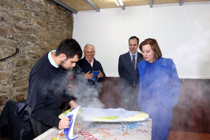 School In Spain Teaches Boys How To Do Chores, And People Have Mixed Reactions