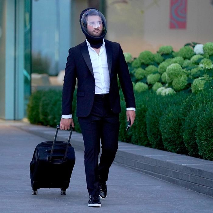 Someone Designed This Bizarre $199 Coronavirus Protection Helmet And People Are Confused Someone Designed This Bizarre $199 Coronavirus Protection Helmet And People Are Confused