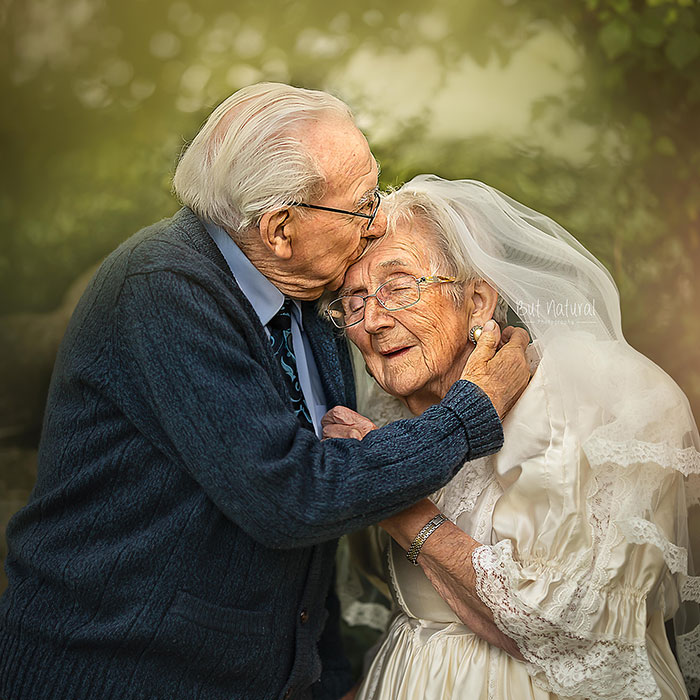 I Photographed This Couple In Their 90s Who Has Been Together For 72 Years To Show What True Love Looks Like (16 Pics)