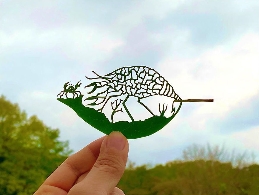 This Japanese Artist Is Going Viral With His Amazing Works Of Art Using Tree Leaves (127 Pics)