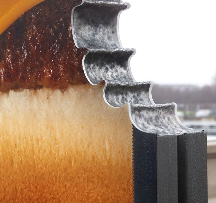 McDonald's Surprises Parisians By Launching These New Unique-Looking Street Ads McDonald's Surprises Parisians By Launching These New Unique-Looking Street Ads