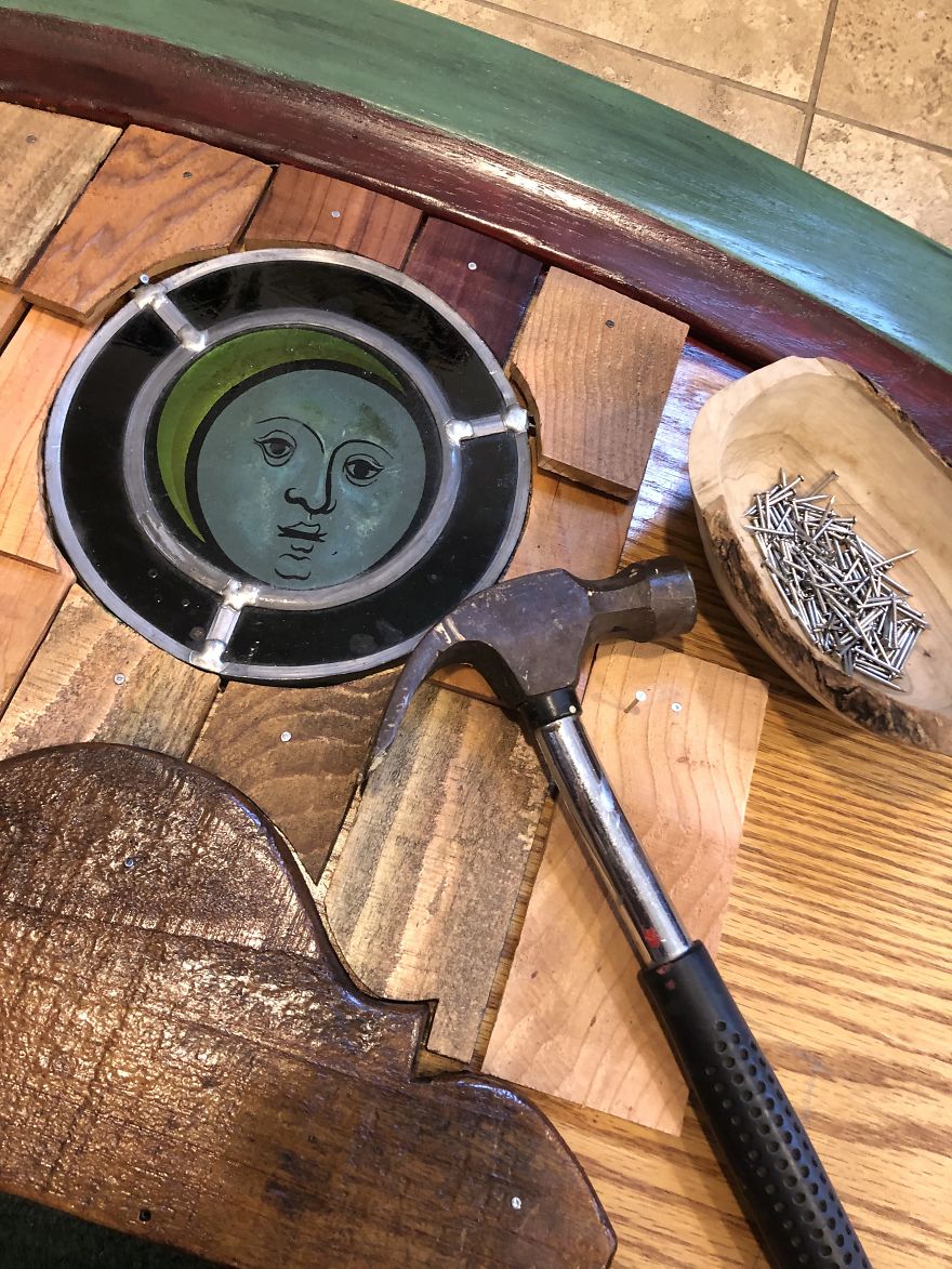 I've Built This DIY Chicken Coop Out Of Up-Cycled Items During Quarantine (16 Pics)