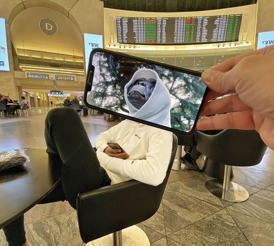 Bringing Everyday Objects To Life With A Smartphone