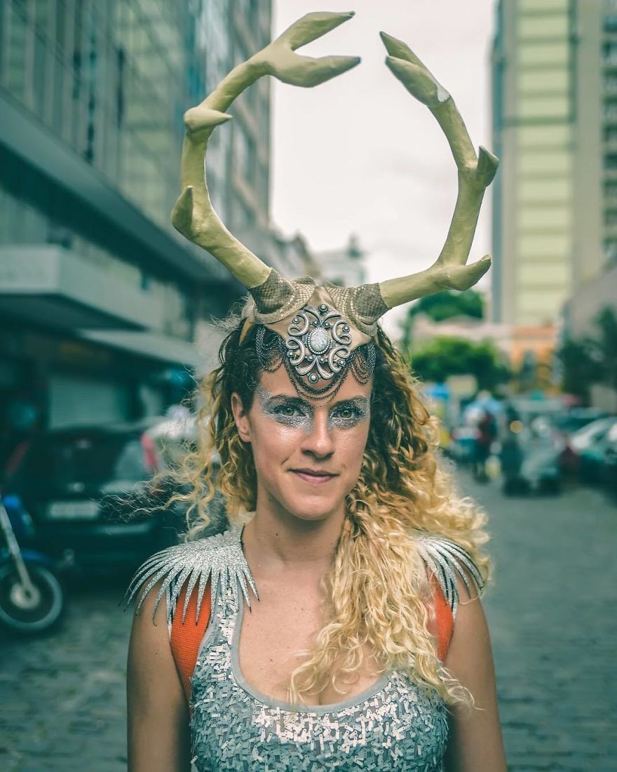 Portrait-Photography-People-Carnival-Rio-De-Janeiro-Patrick-Humanosdocarnaval-Sister