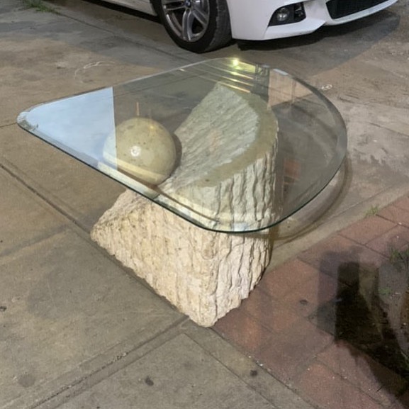 @stoopingnyc Is En Fuego Tonight. Look At This Table. On Quincy Near Downing On The Dead End. #stooping #stoopingbrooklyn