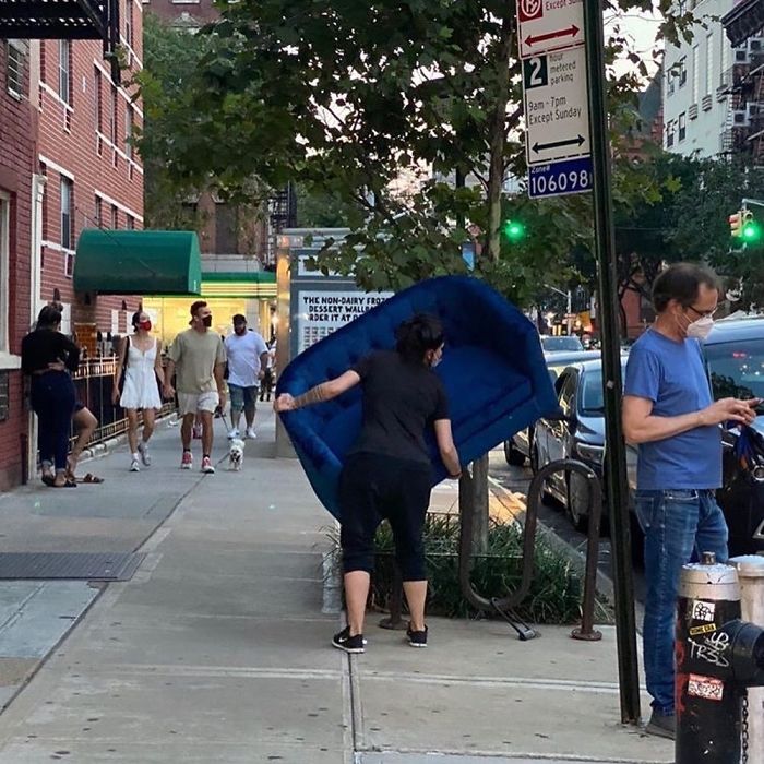 Stoop Journey: Just As Quickly As It Hit The Stoop, It’s Scooped Up! We Don’t Know Who This Stooper Is, But...congrats You Hero #stoopingsuccess #stoopjourney